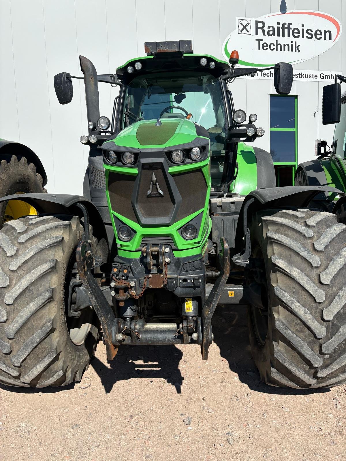 Traktor des Typs Deutz-Fahr Deutz 6215 TTV, Gebrauchtmaschine in Lohe-Rickelshof (Bild 2)