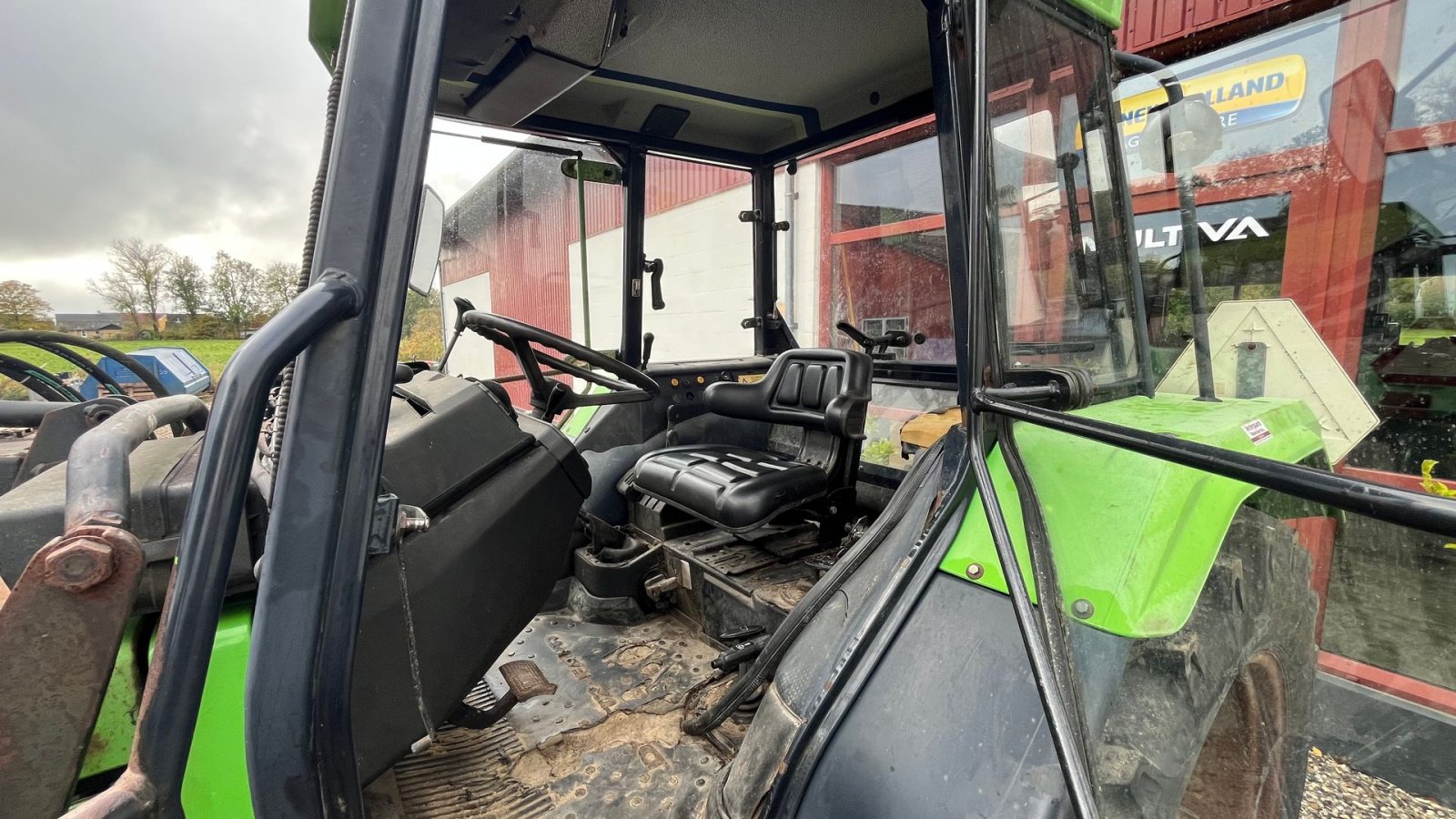Traktor van het type Deutz-Fahr DX 3.30, Gebrauchtmaschine in Storvorde (Foto 9)