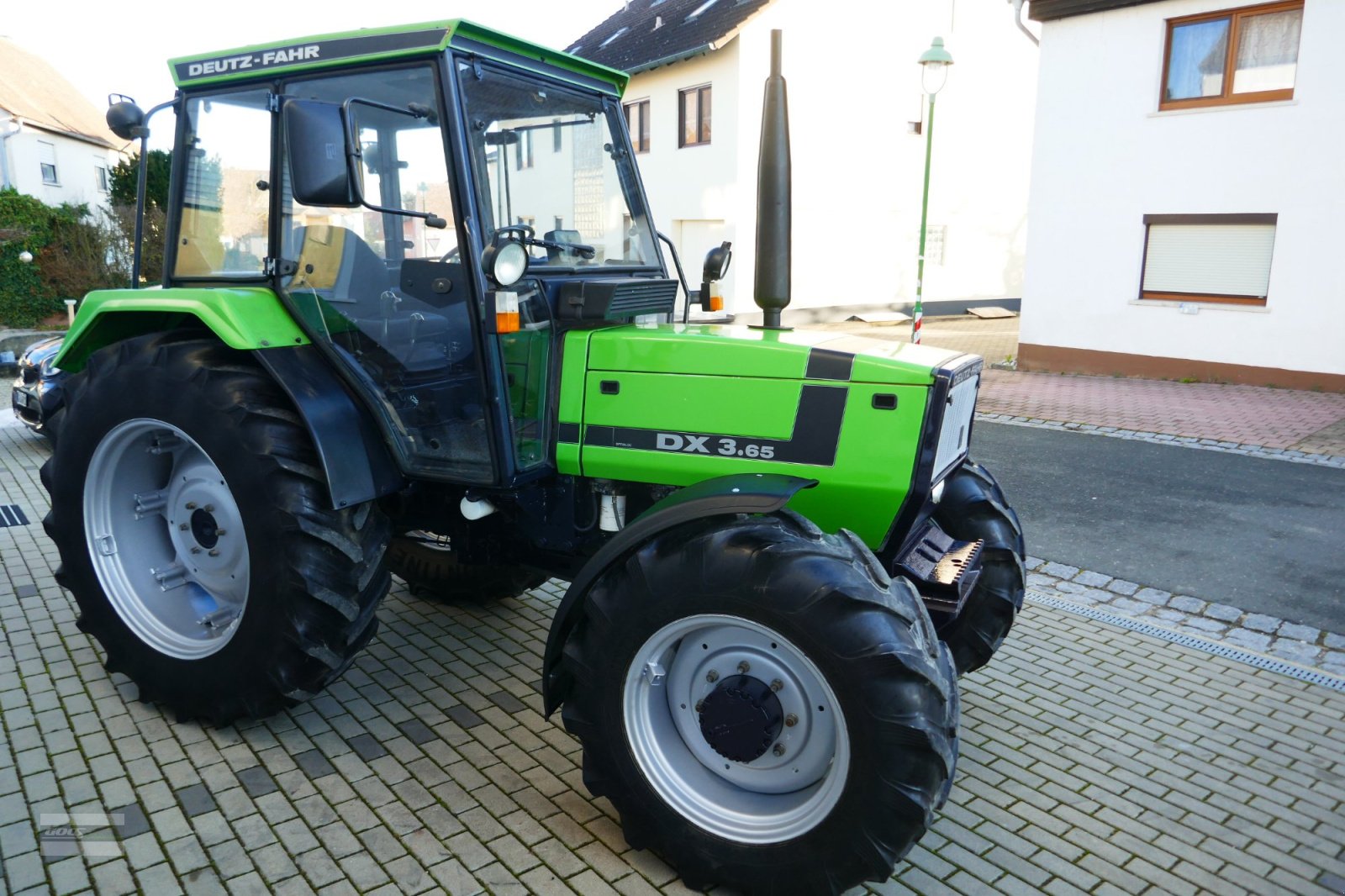 Traktor Türe ait Deutz-Fahr DX 3.65 Allr. im sehr gutem Zustand. Mit 1 Jahr Gewährleistung, Gebrauchtmaschine içinde Langenzenn (resim 1)