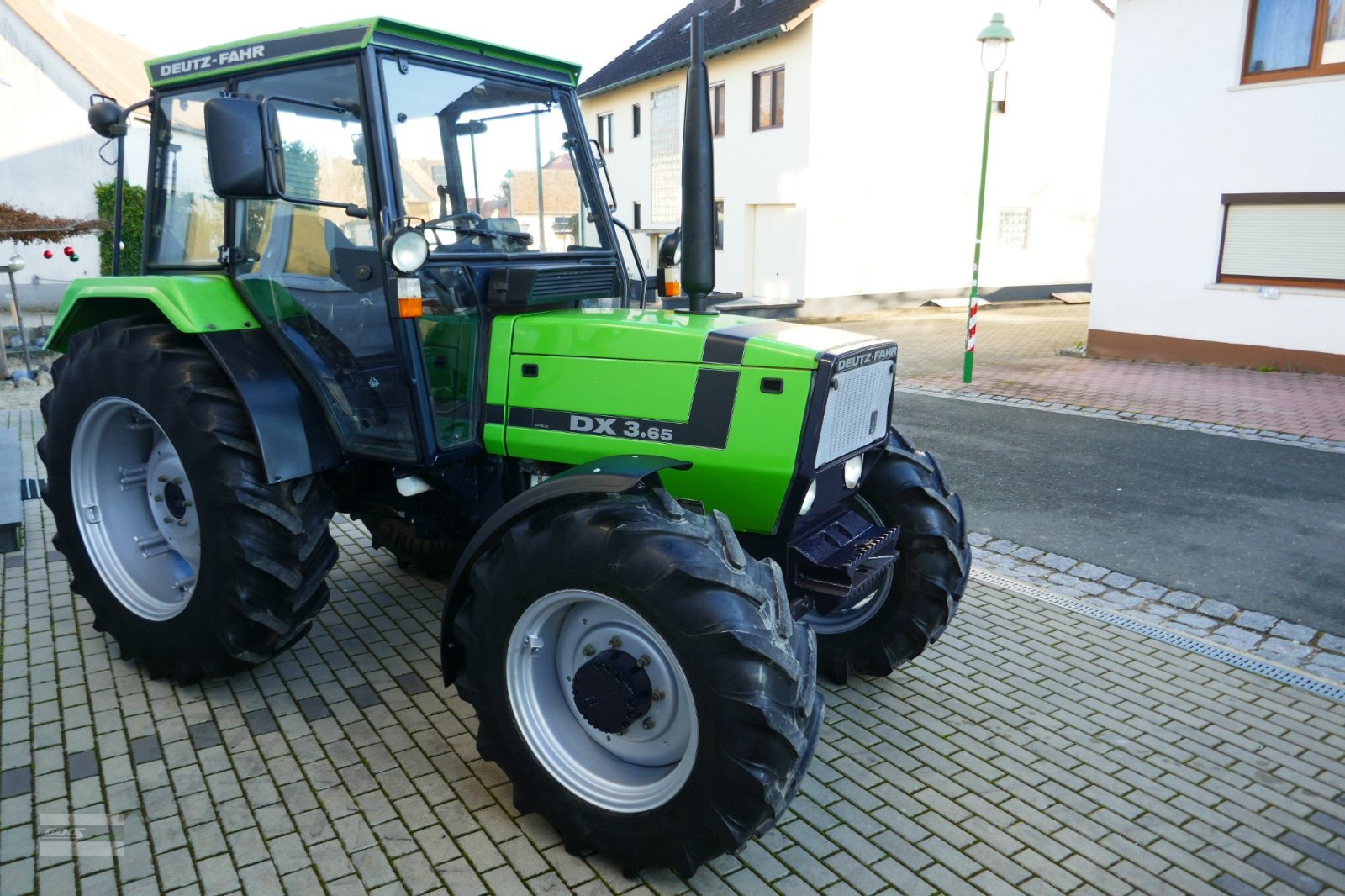 Traktor Türe ait Deutz-Fahr DX 3.65 Allr. im sehr gutem Zustand. Mit 1 Jahr Gewährleistung, Gebrauchtmaschine içinde Langenzenn (resim 3)