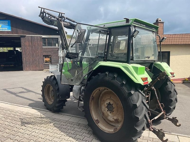 Traktor typu Deutz-Fahr DX 3.90 / D1070AS ä 3.60 3.70 Allradtraktor mit Frontlader, Gebrauchtmaschine v Niedernhausen OT Engenhahn (Obrázek 5)