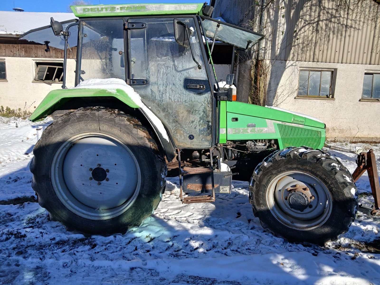 Traktor van het type Deutz-Fahr DX 4.17 AgroXtra, Gebrauchtmaschine in Albstadt-Pfeffingen (Foto 2)