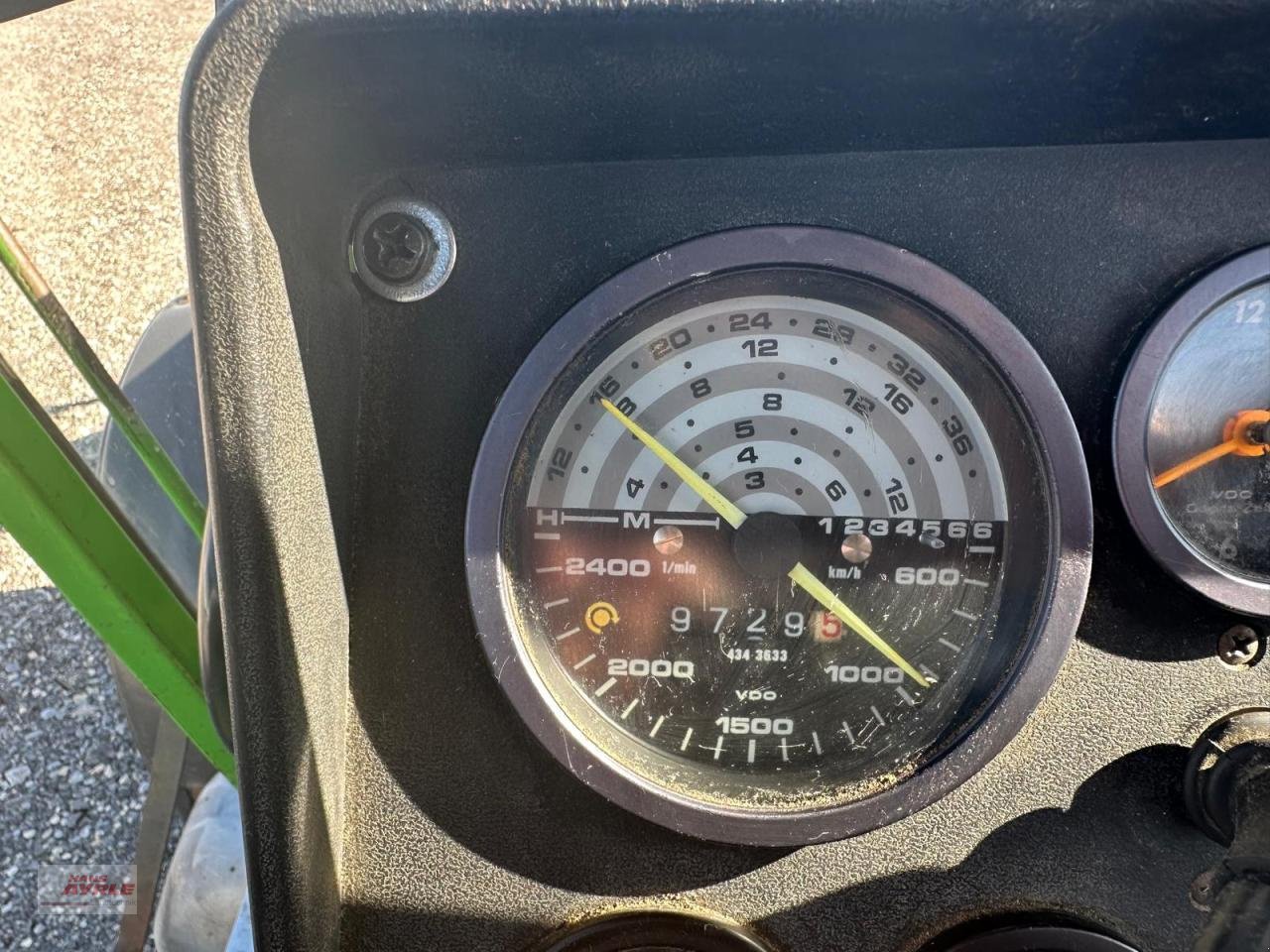 Traktor Türe ait Deutz-Fahr DX 4.50 mit Frontlader und Fronthydraulik, Gebrauchtmaschine içinde Steinheim (resim 18)