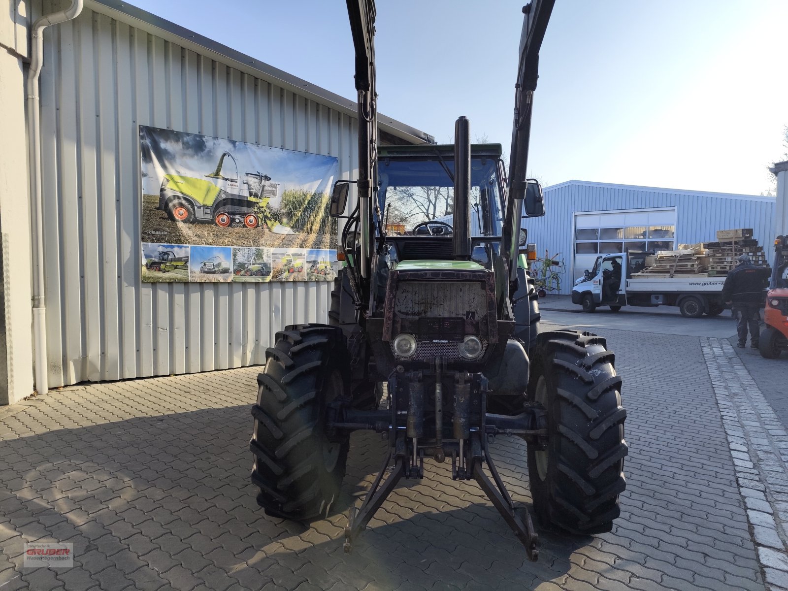 Traktor от тип Deutz-Fahr DX 4.51 mit Frontlader, Gebrauchtmaschine в Dorfen (Снимка 2)