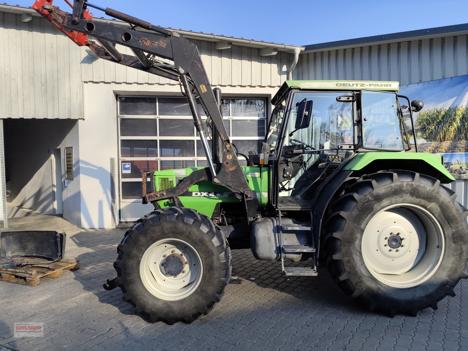 Traktor от тип Deutz-Fahr DX 4.51 mit Frontlader, Gebrauchtmaschine в Dorfen (Снимка 8)
