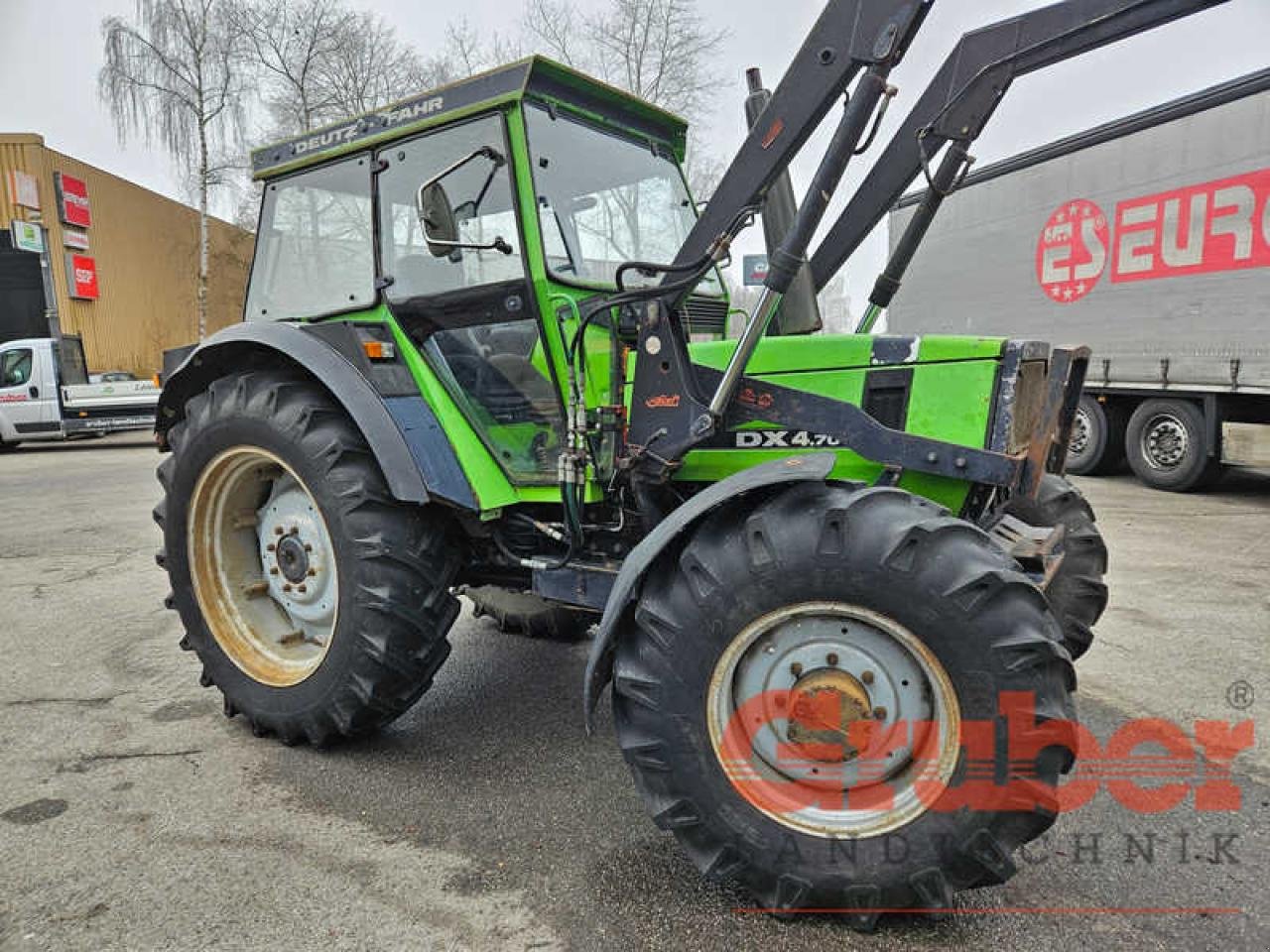 Traktor of the type Deutz-Fahr DX 4.70 A, Gebrauchtmaschine in Ampfing (Picture 2)