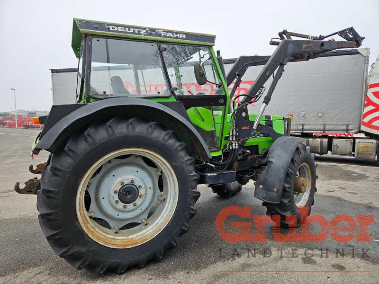 Traktor of the type Deutz-Fahr DX 4.70 A, Gebrauchtmaschine in Ampfing (Picture 3)