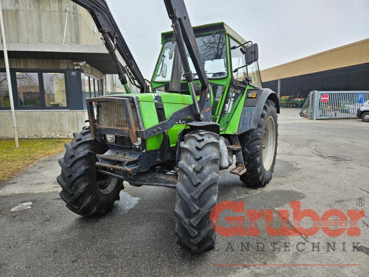 Traktor of the type Deutz-Fahr DX 4.70 A, Gebrauchtmaschine in Ampfing (Picture 5)