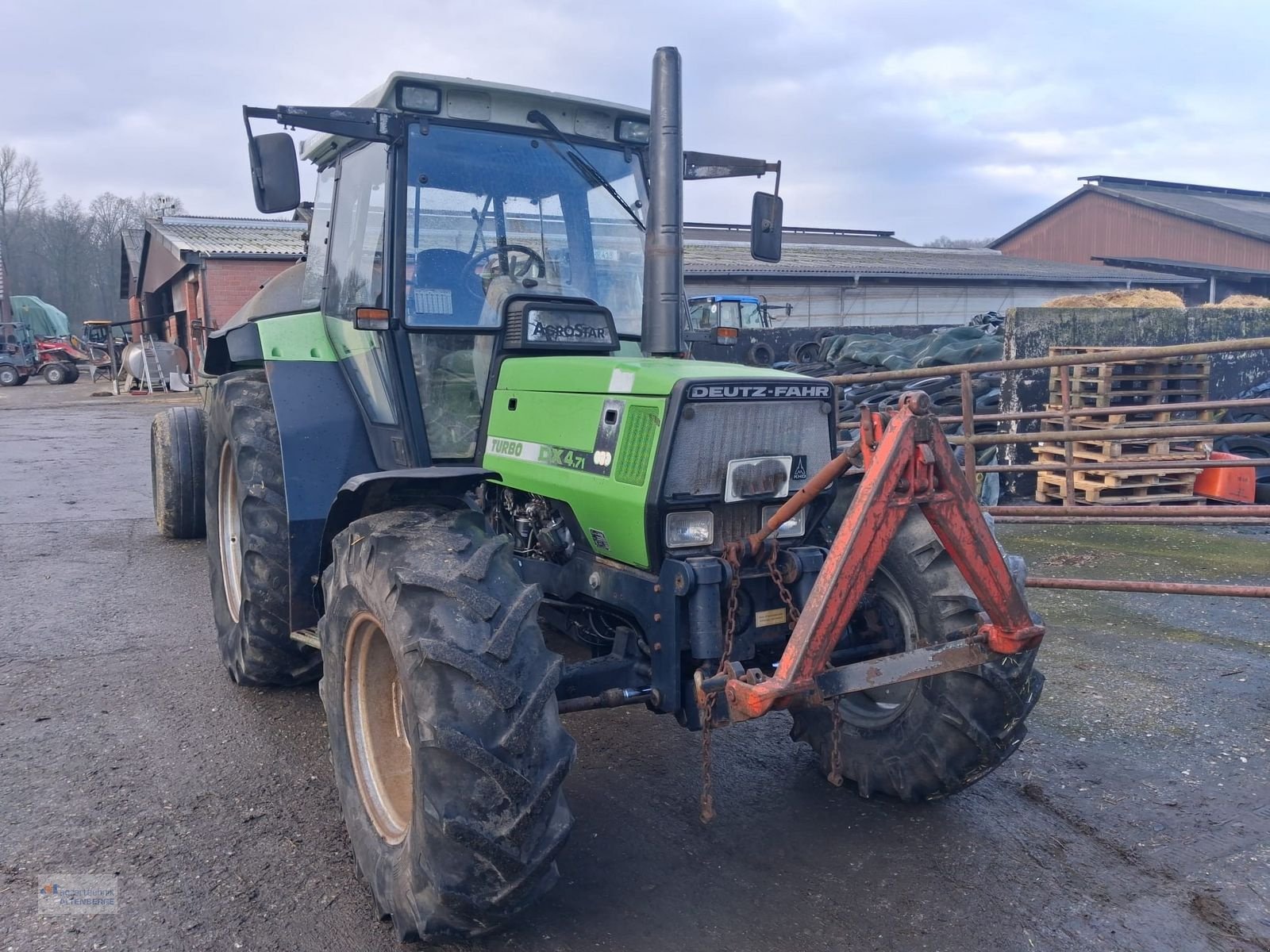 Traktor Türe ait Deutz-Fahr DX 4.71, Gebrauchtmaschine içinde Altenberge (resim 4)