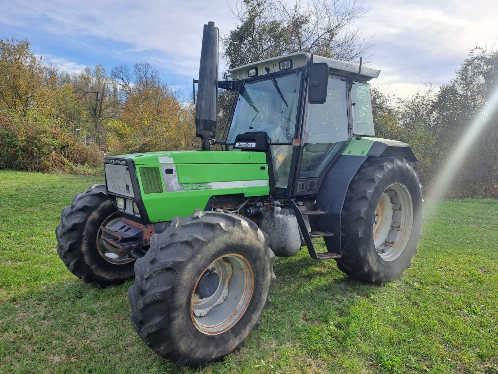Traktor des Typs Deutz-Fahr DX 6.11 Agrostar, Gebrauchtmaschine in Garčin (Bild 2)