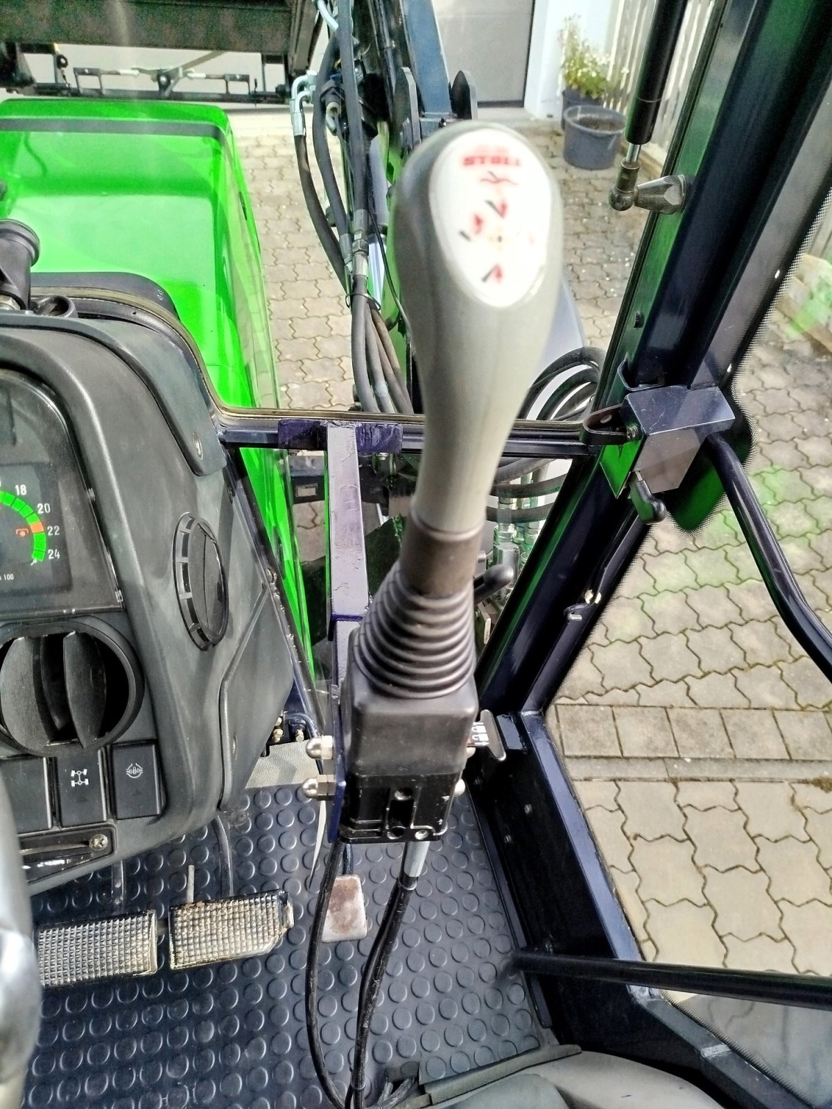 Traktor typu Deutz-Fahr DX 6.11 Agrostar, Gebrauchtmaschine v Altötting (Obrázek 15)