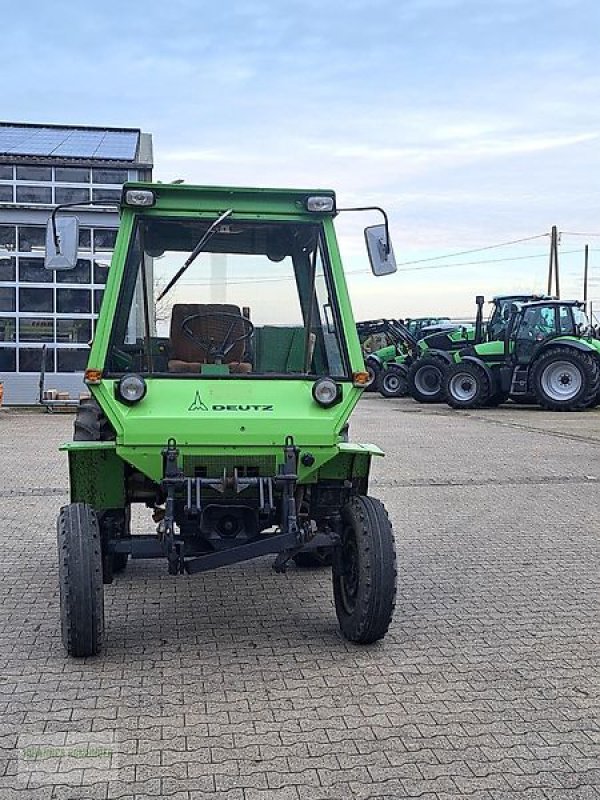Traktor typu Deutz-Fahr Intrac 2002, Gebrauchtmaschine w Leichlingen (Zdjęcie 2)