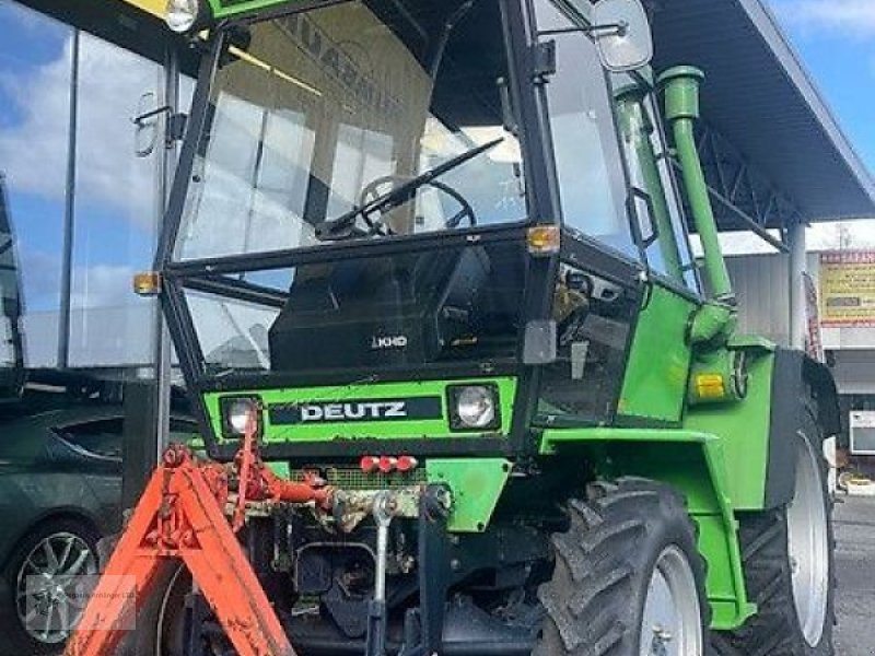 Traktor des Typs Deutz-Fahr Intrac 2004 A-S Neuwertiger Zustand 1.Hand, Gebrauchtmaschine in Gevelsberg (Bild 1)