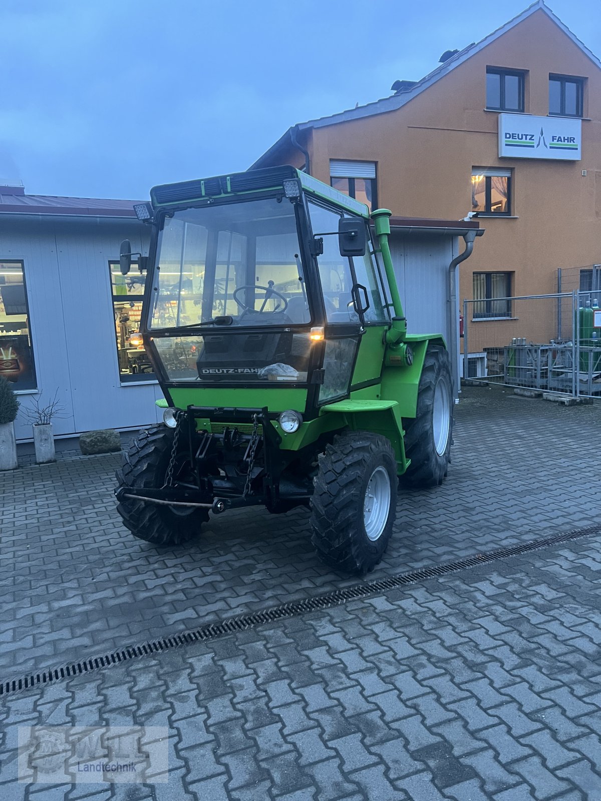 Traktor a típus Deutz-Fahr Intrac 2004, Gebrauchtmaschine ekkor: Rudendorf (Kép 1)