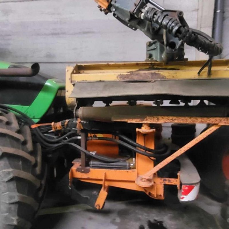 Traktor tip Deutz-Fahr M 650 PL + ROUSSEAU FULGOR 7500, Gebrauchtmaschine in MOULLE (Poză 4)