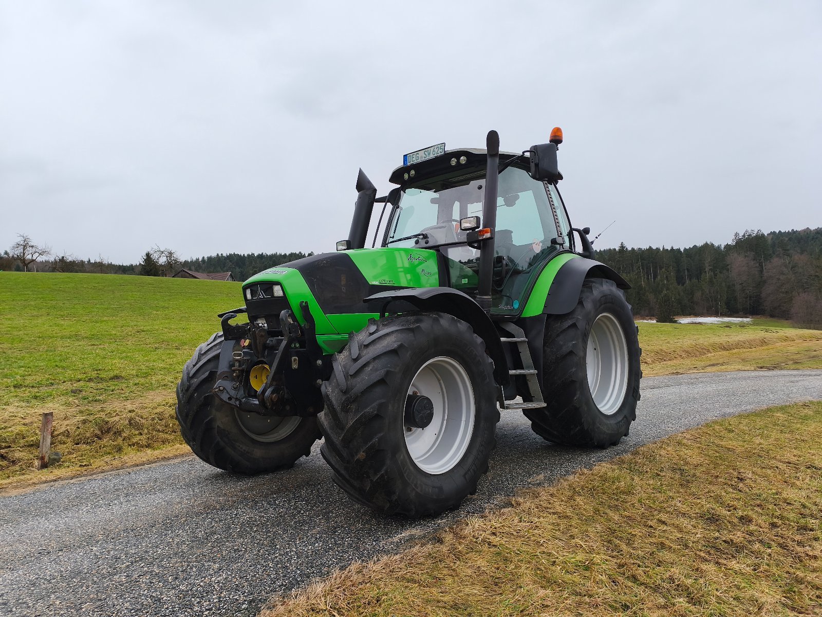 Traktor tip Deutz-Fahr M625, Gebrauchtmaschine in Auerbach (Poză 1)
