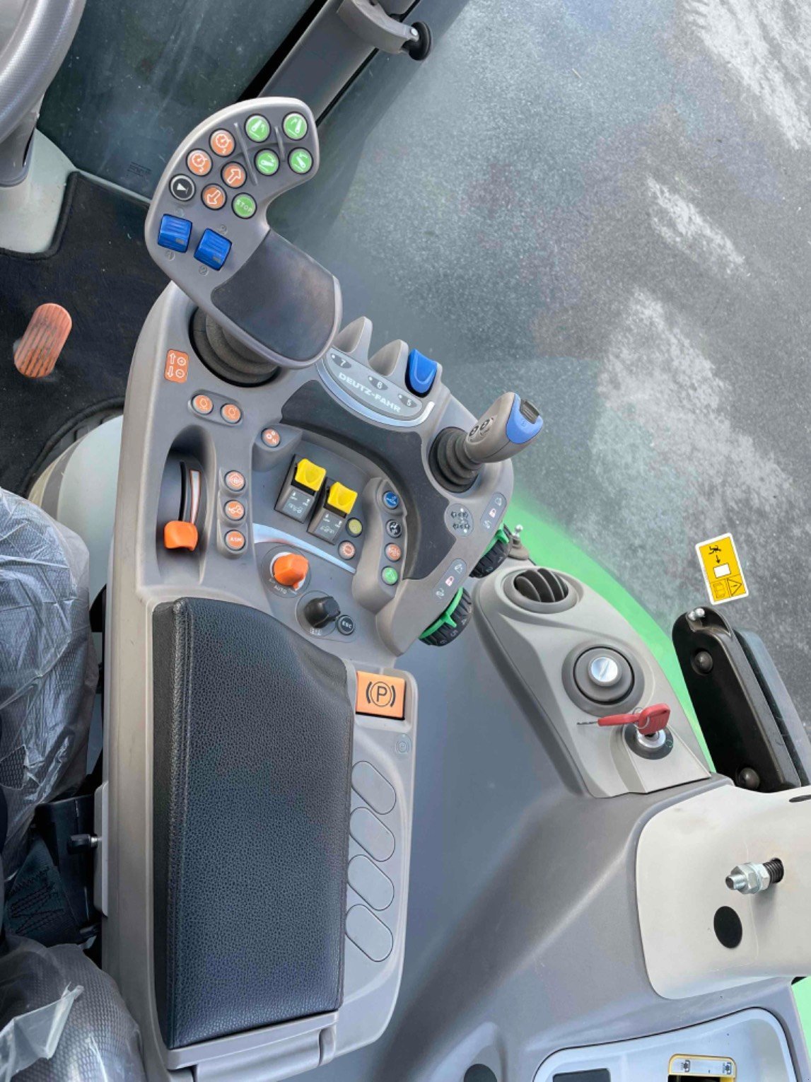 Traktor typu Deutz-Fahr Tracteur agricole 6175AGROTRONTTV Deutz-Fahr, Gebrauchtmaschine v LA SOUTERRAINE (Obrázek 5)