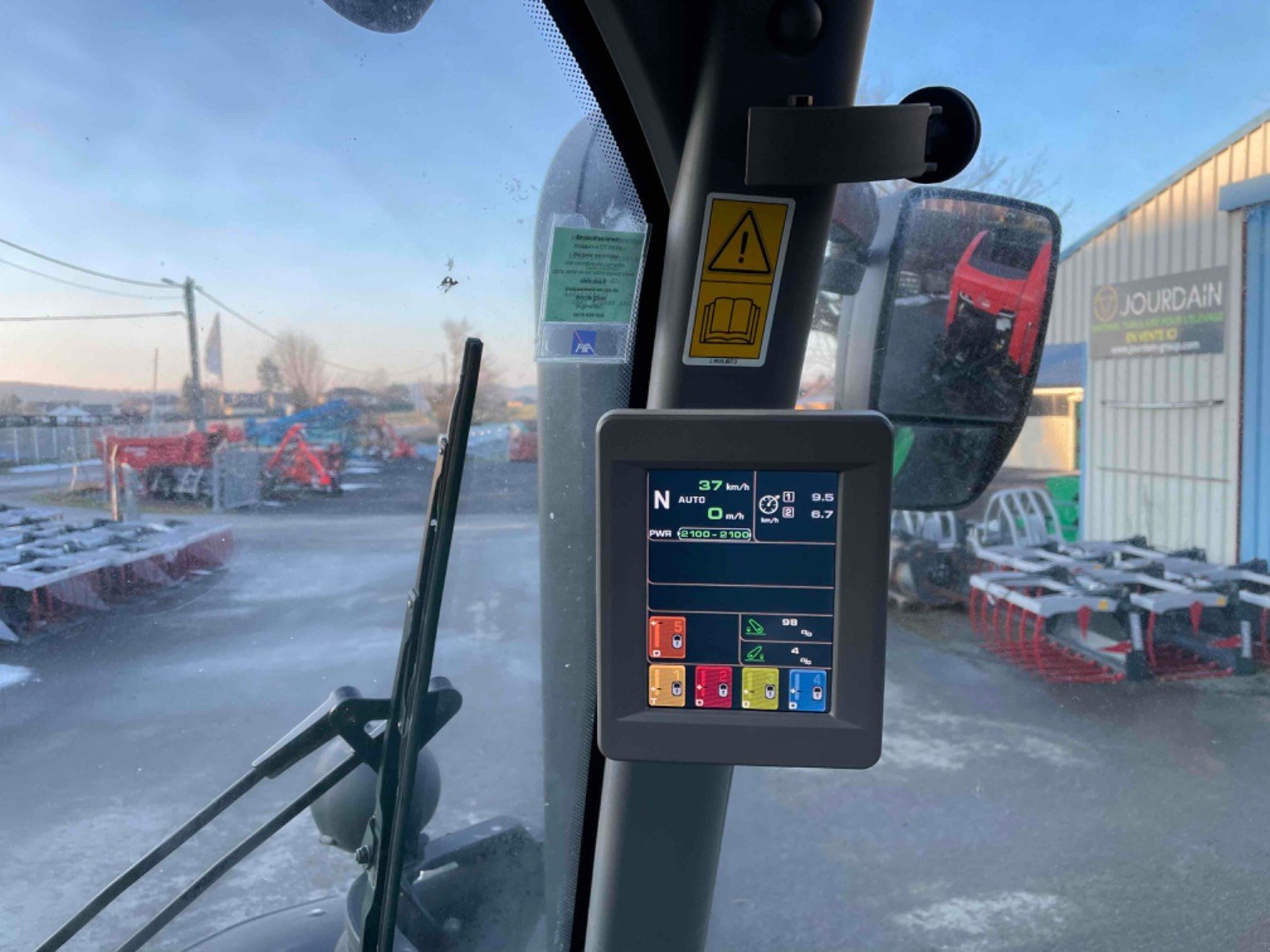 Traktor des Typs Deutz-Fahr Tracteur agricole 6175AGROTRONTTV Deutz-Fahr, Gebrauchtmaschine in LA SOUTERRAINE (Bild 8)