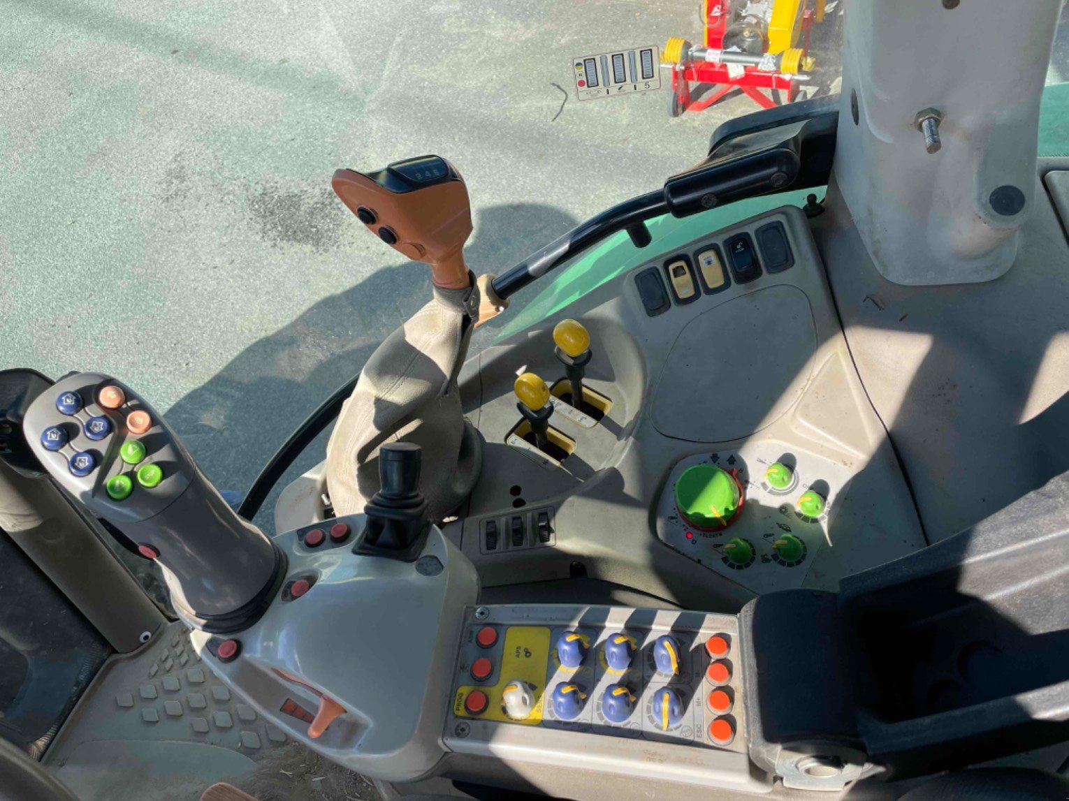 Traktor типа Deutz-Fahr Tracteur agricole 6190P AGROTRON Deutz-Fahr, Gebrauchtmaschine в LA SOUTERRAINE (Фотография 8)