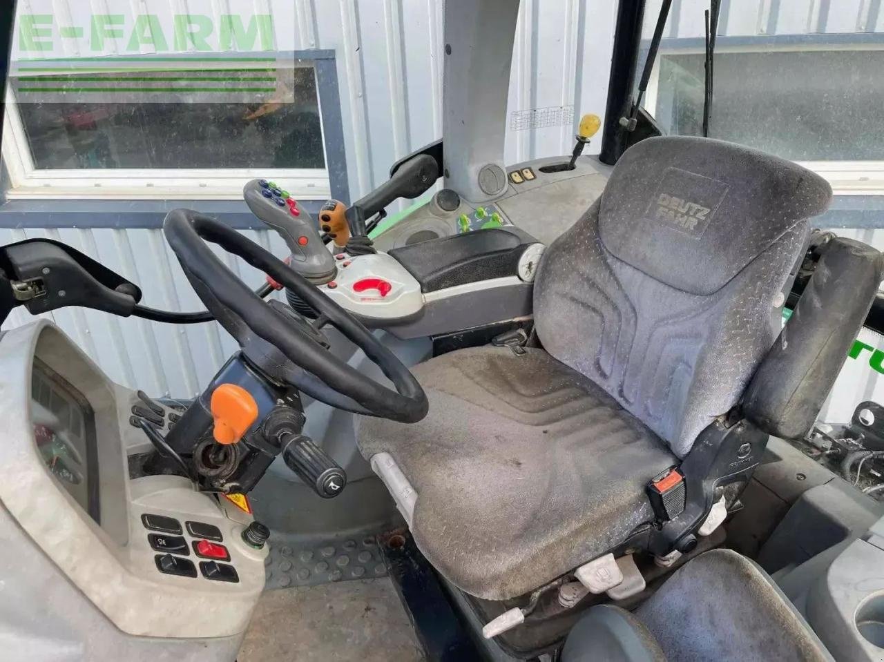 Traktor des Typs Deutz-Fahr tracteur agricole agrotron k100 deutz-fahr, Gebrauchtmaschine in ST CLAIR SUR ELLE (Bild 10)