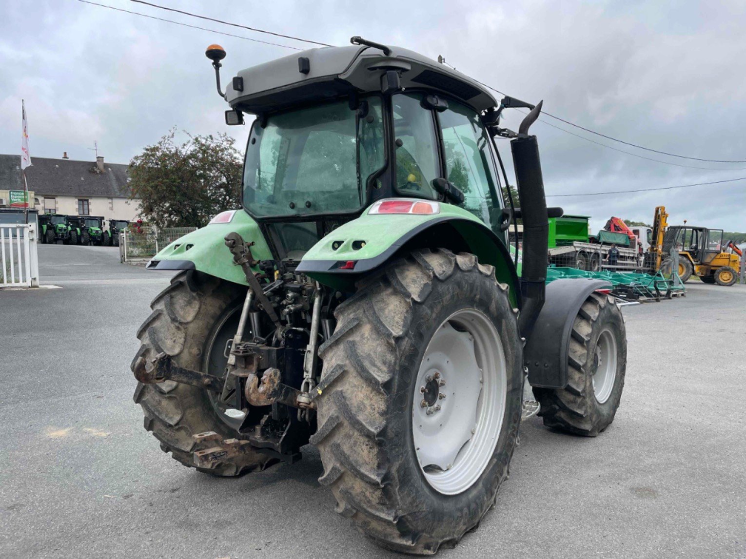 Traktor del tipo Deutz-Fahr Tracteur agricole AGROTRON K420E3 Deutz-Fahr, Gebrauchtmaschine In LA SOUTERRAINE (Immagine 2)