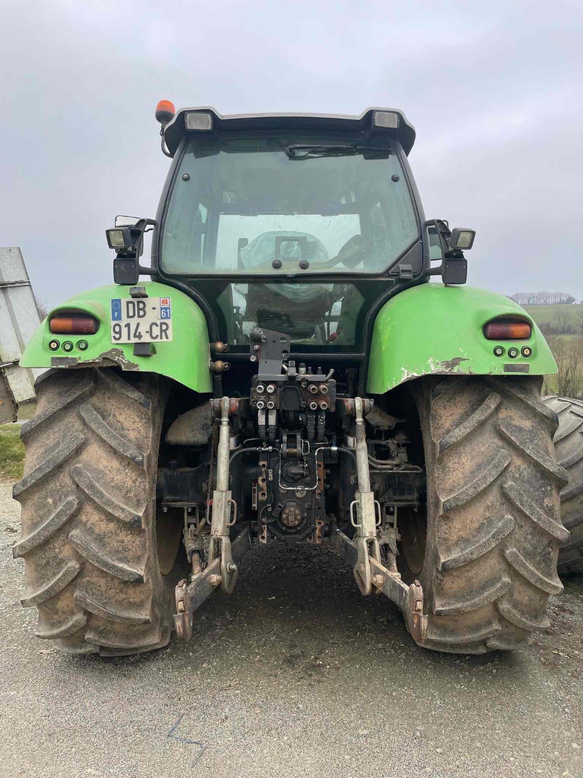 Traktor des Typs Deutz-Fahr Tracteur agricole AGROTRONMPL M 620 PL Deutz-Fahr, Gebrauchtmaschine in SAINT CLAIR SUR ELLE (Bild 3)