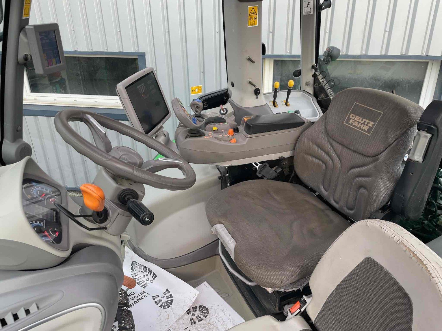 Traktor des Typs Deutz-Fahr Tracteur agricole SERIE6TTVAGROTRON 6175 TTV (A) D, Gebrauchtmaschine in SAINT CLAIR SUR ELLE (Bild 4)