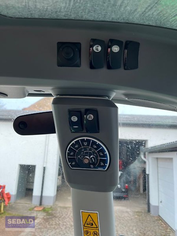 Traktor του τύπου Deutz-Fahr Traktor Agrotron 6165TTV Warrior, Gebrauchtmaschine σε Zweibrücken (Φωτογραφία 11)