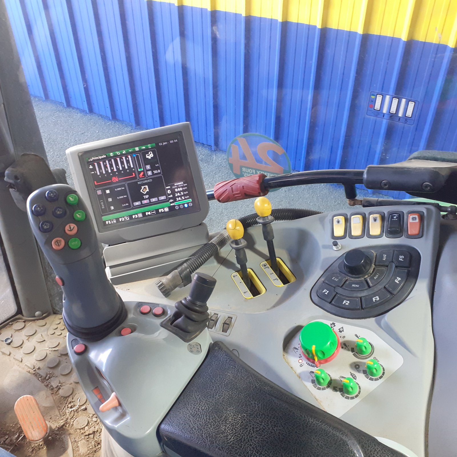 Traktor typu Deutz-Fahr TTV 630, Gebrauchtmaschine v HERLIN LE SEC (Obrázek 10)