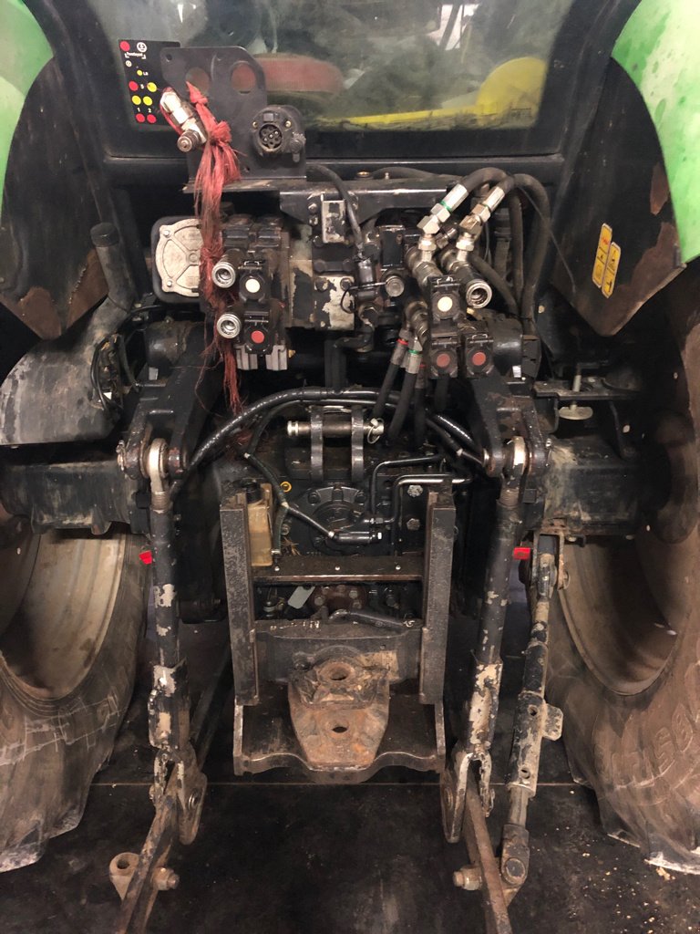 Traktor типа Deutz-Fahr TTV430, Gebrauchtmaschine в Val Mont (Фотография 3)