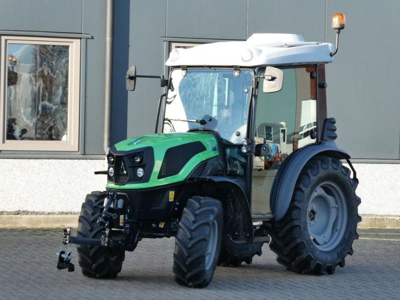 Traktor типа Deutz 3050 4wd / 0001 Draaiuren / Full Options, Gebrauchtmaschine в Swifterband (Фотография 1)