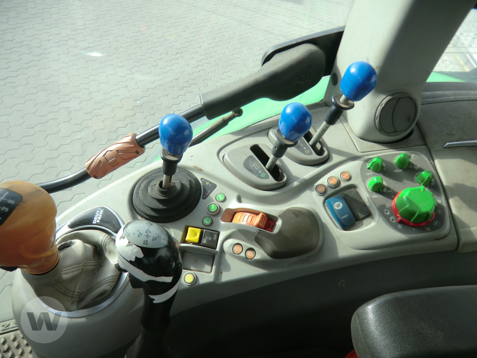 Deutz 5120P, Gebrauchtmaschine, Betriebsstunden: 5317 Stunden (Bild 8) Traktor des Typs Deutz 5120P, Gebrauchtmaschine in Niebüll (Bild 8)