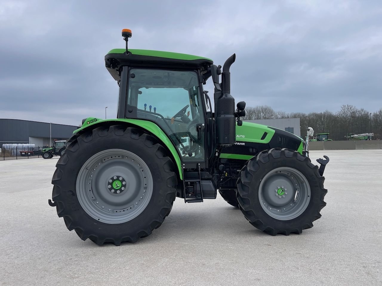 Traktor typu Deutz 5125, Neumaschine v Holten (Obrázek 4)