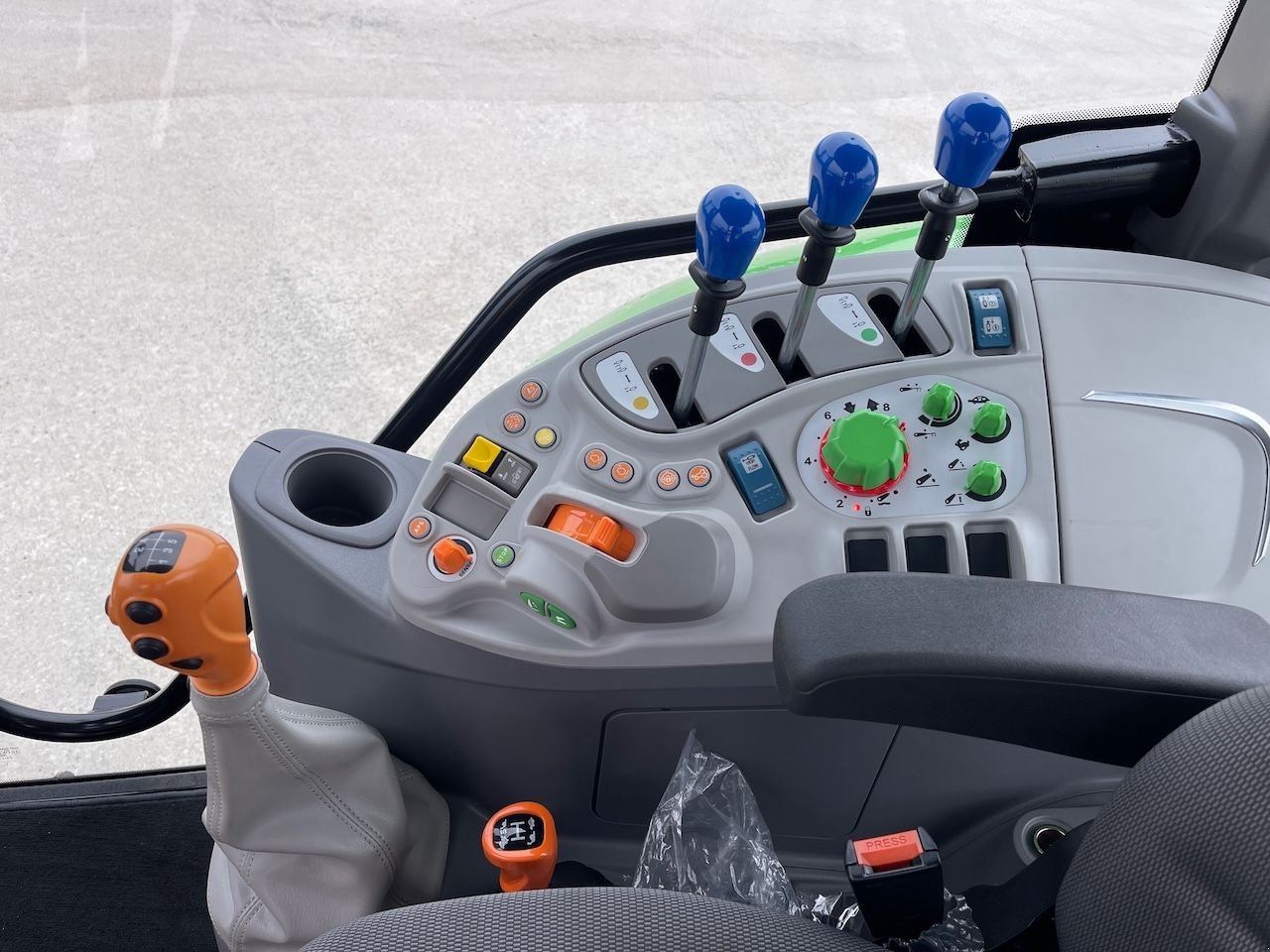 Traktor typu Deutz 5125, Neumaschine v Holten (Obrázek 7)