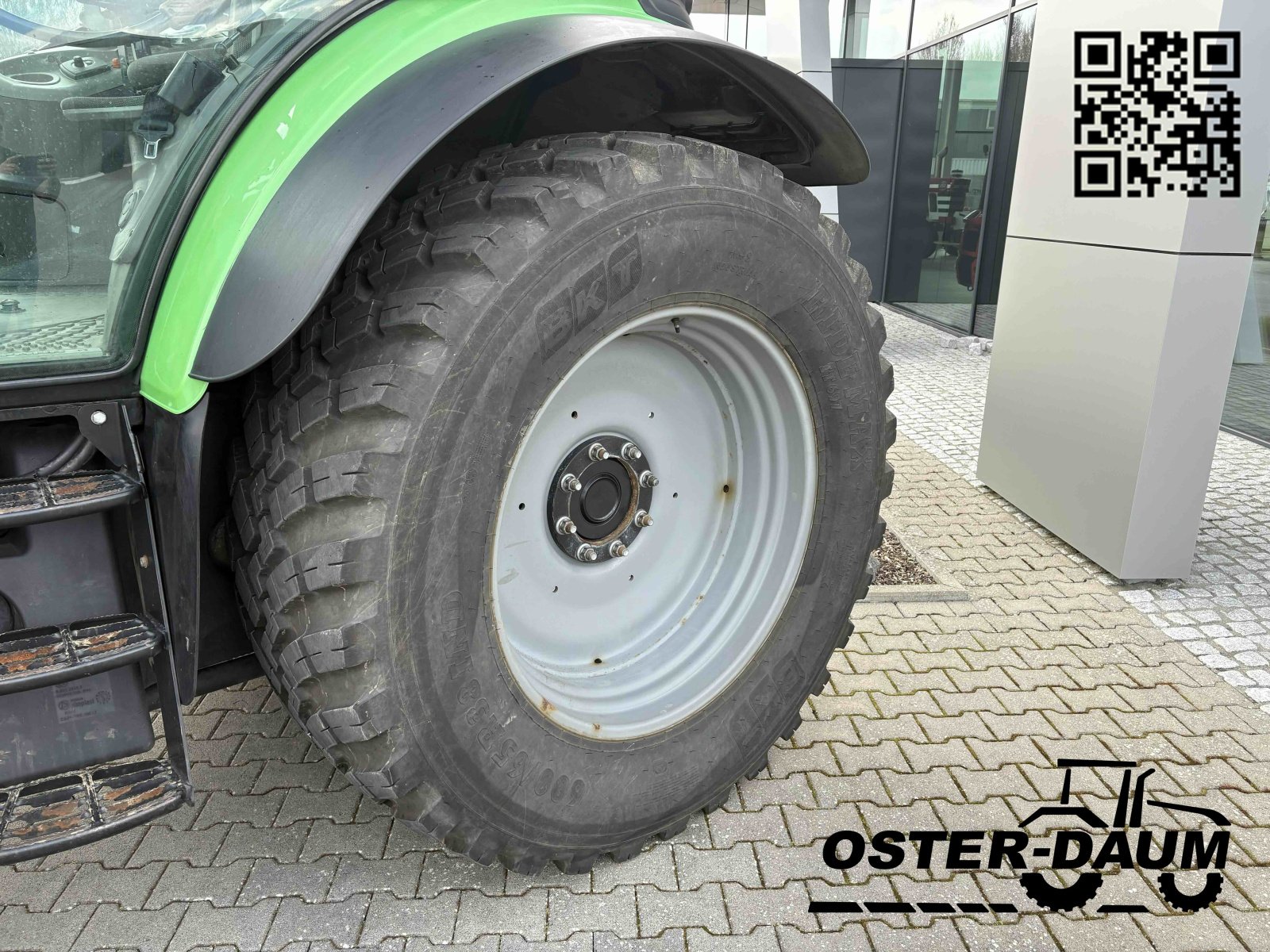 Traktor типа Deutz 6130 TTV, Gebrauchtmaschine в Kaisersesch (Фотография 3)