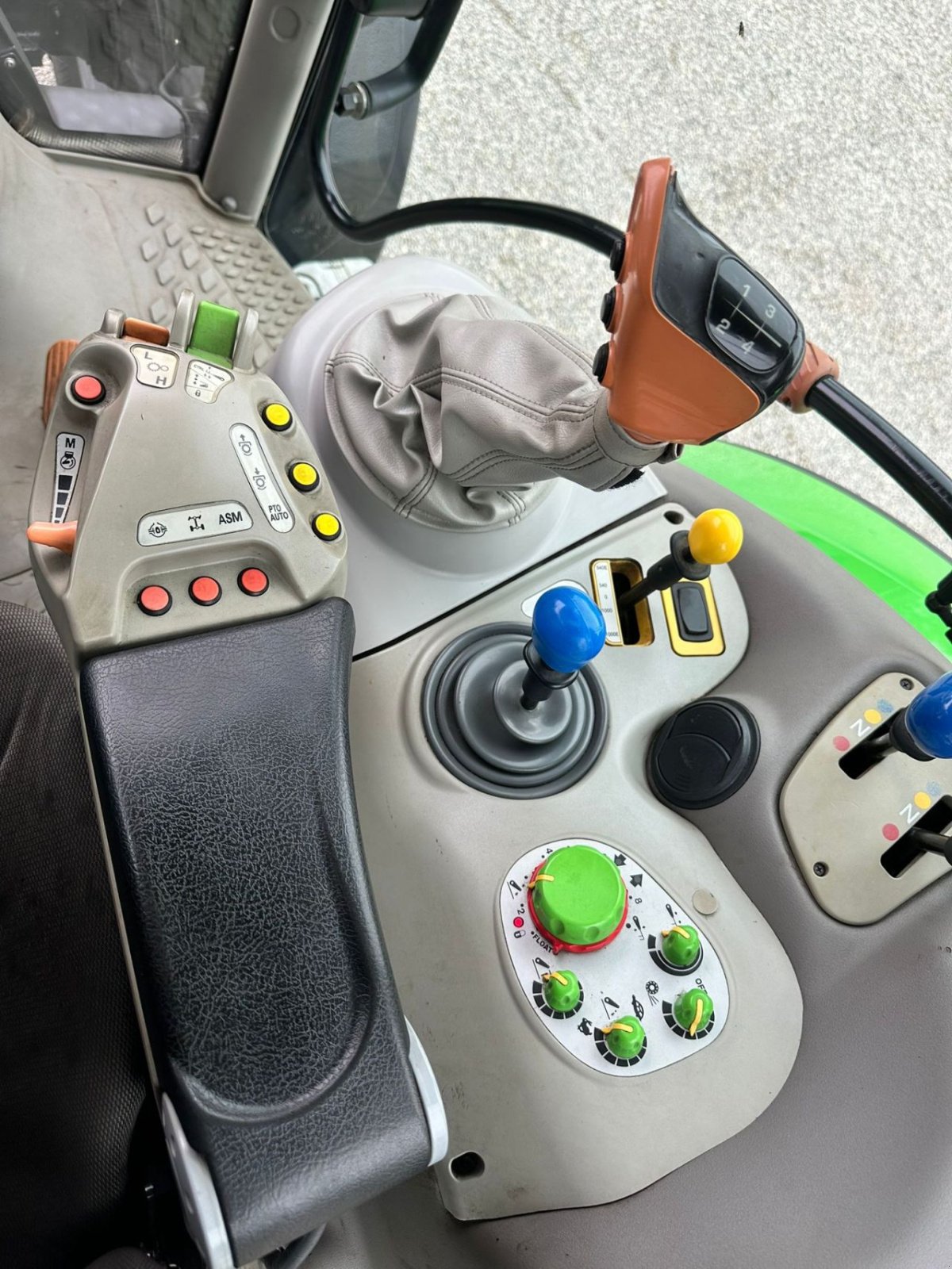 Traktor del tipo Deutz 6.140, Gebrauchtmaschine en Linde (dr) (Imagen 5)