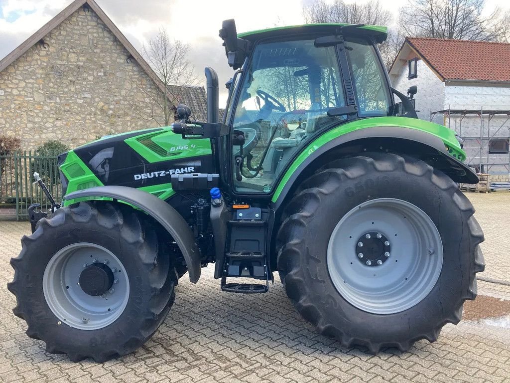Traktor van het type Deutz 6145.4 Powershift, Neumaschine in Klimmen (Foto 2)