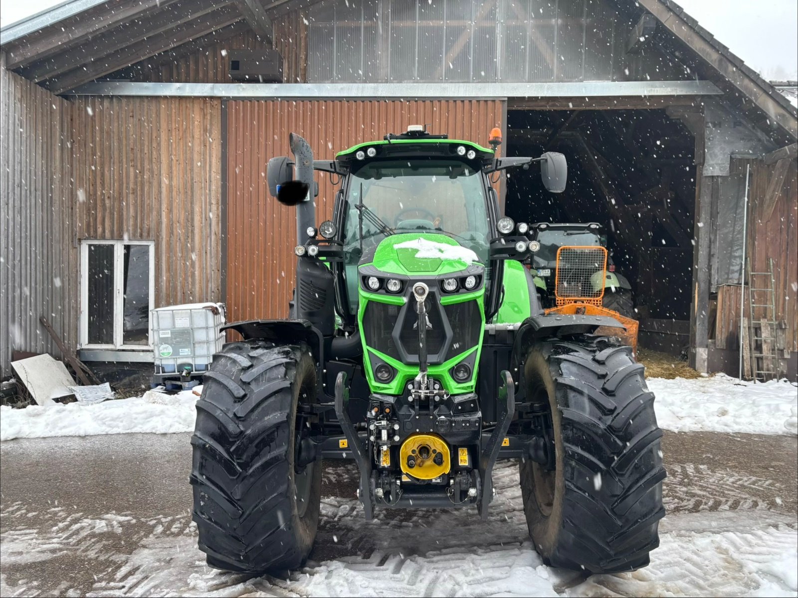 Traktor типа Deutz 6175.4 TTV, Gebrauchtmaschine в Donaueschingen (Фотография 5)