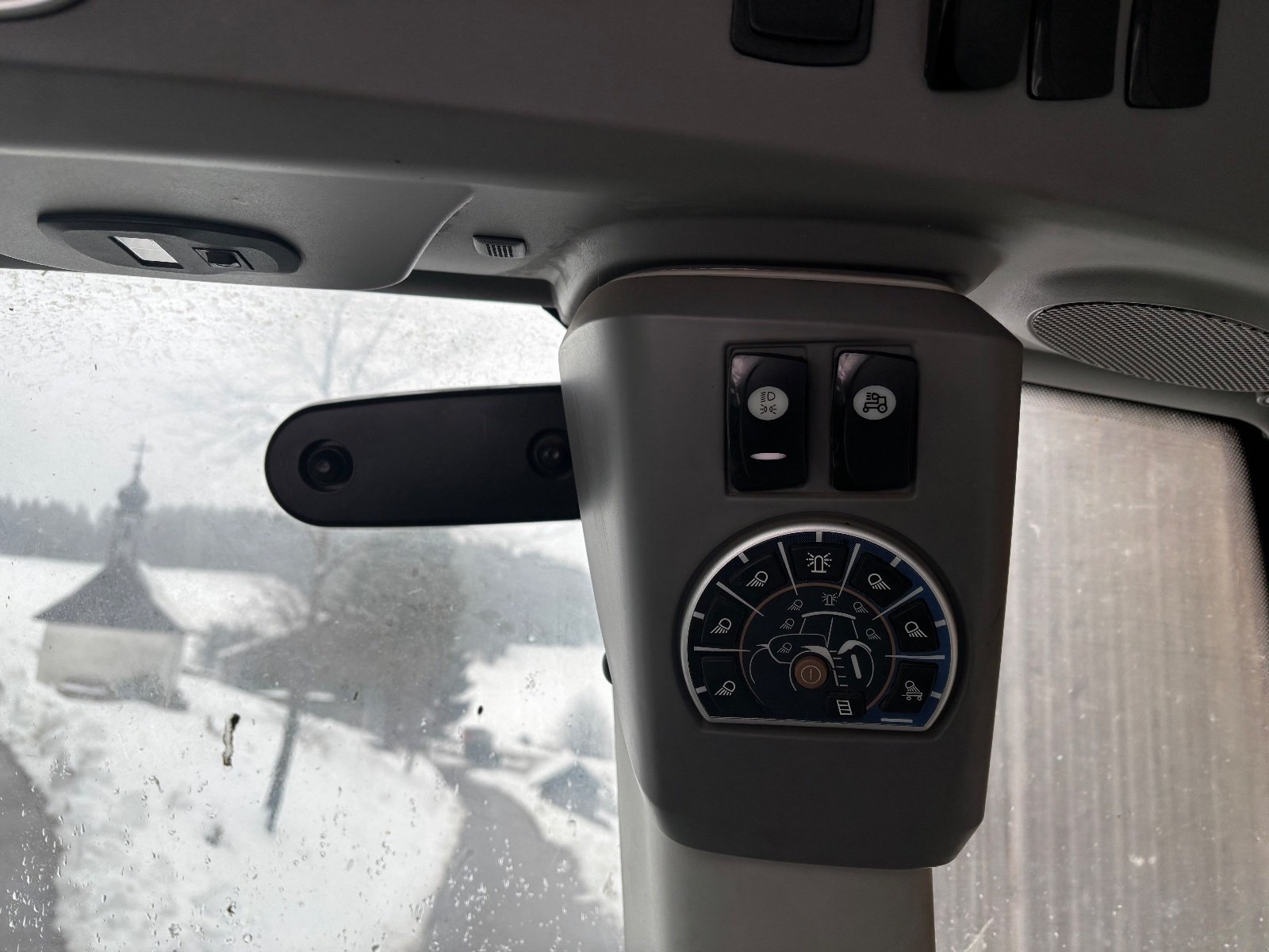 Traktor типа Deutz 6175.4 TTV, Gebrauchtmaschine в Donaueschingen (Фотография 12)