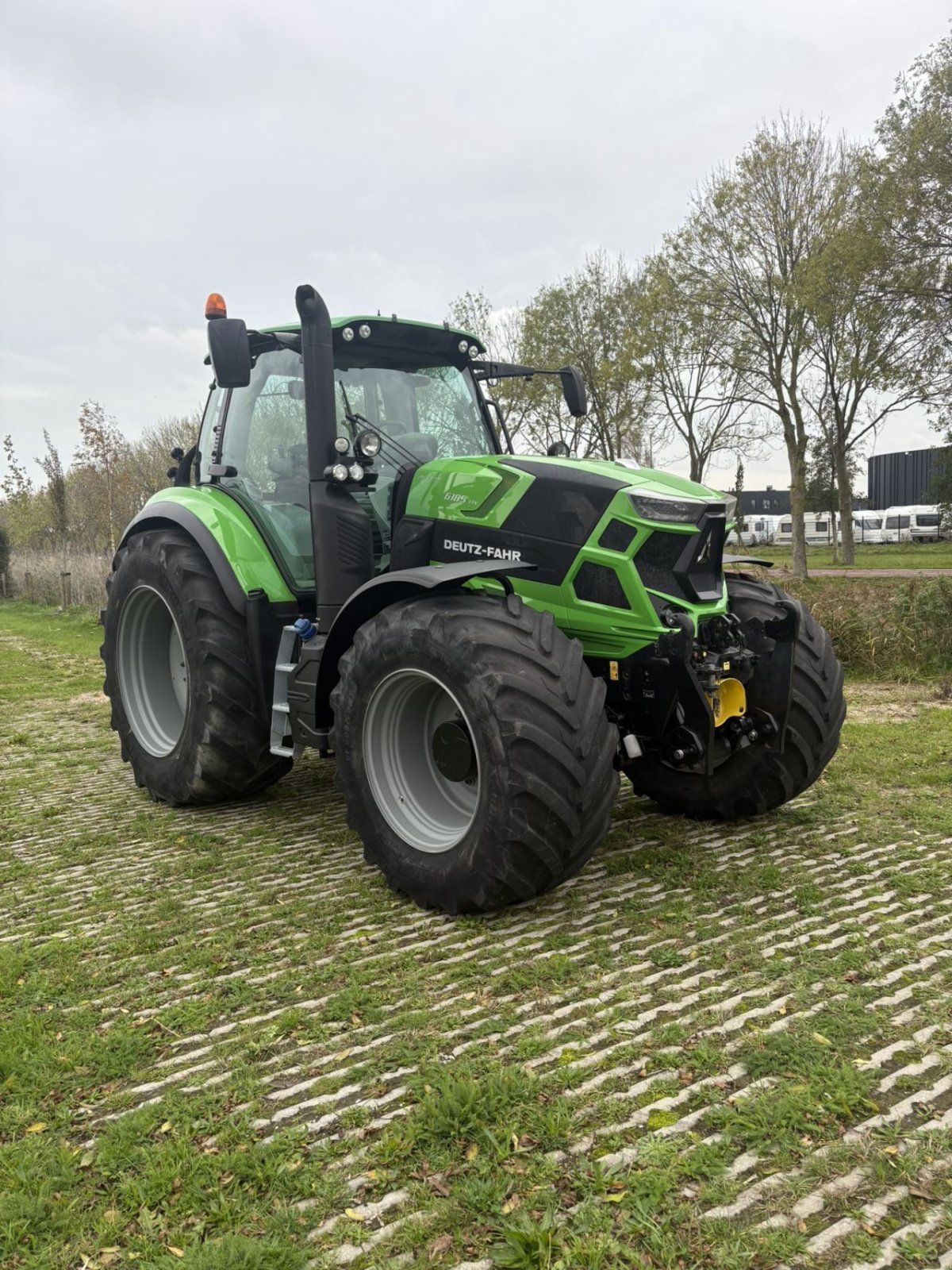 Traktor typu Deutz 6185TTV, Gebrauchtmaschine v Kwadijk (Obrázok 3)