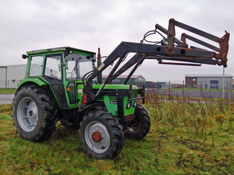 Traktor типа Deutz 6806 +Frontlader, Gebrauchtmaschine в Mittelsdorf (Фотография 1)