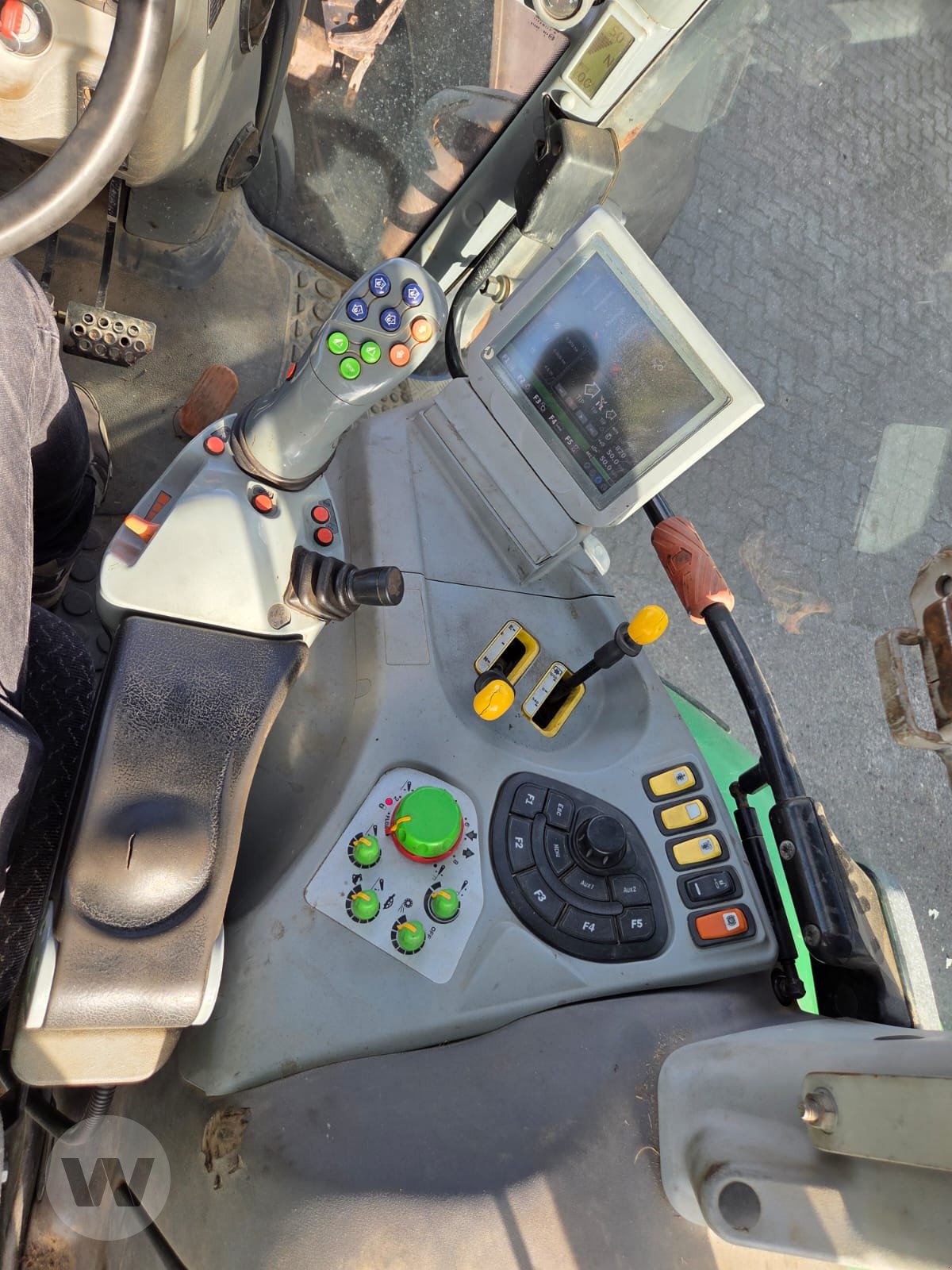 Traktor des Typs Deutz 7210 TTV, Gebrauchtmaschine in Börm (Bild 5)