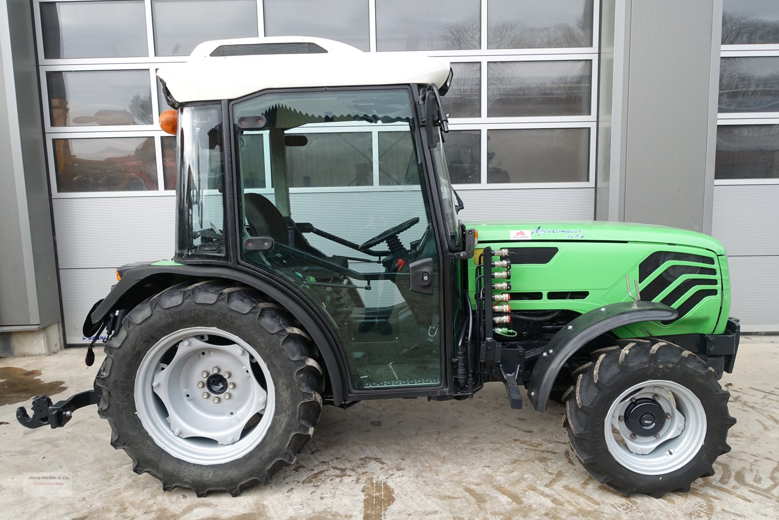 Traktor des Typs Deutz Agrocompact 10 F4, Gebrauchtmaschine in Tapfheim (Bild 2)