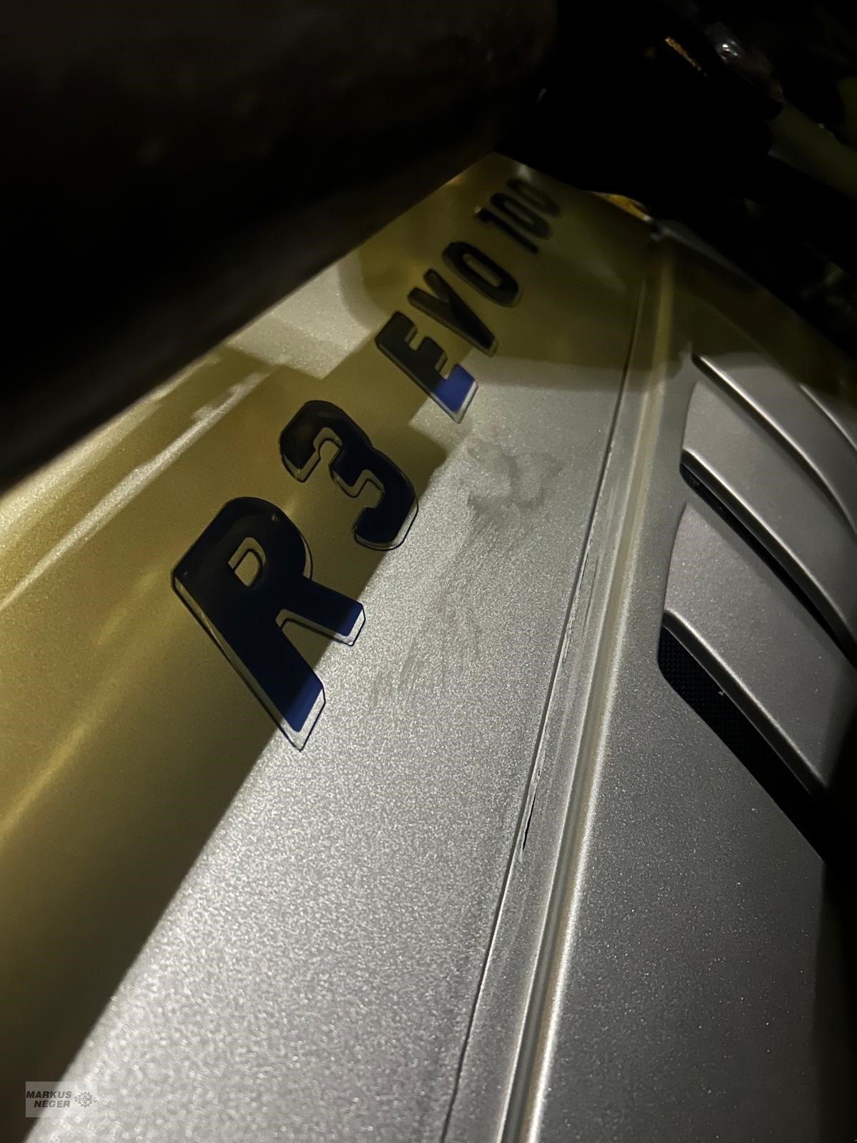 Traktor Türe ait Deutz Agrofarm 100, Gebrauchtmaschine içinde Berching (resim 7)