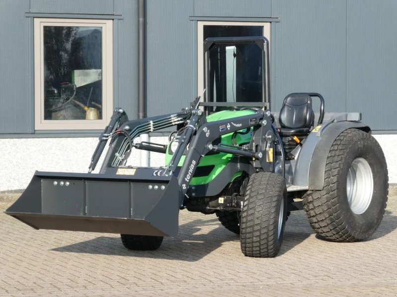 Traktor des Typs Deutz Agrokid 230 4wd / 02850 Draaiuren / Voorlader, Gebrauchtmaschine in Swifterband (Bild 1)