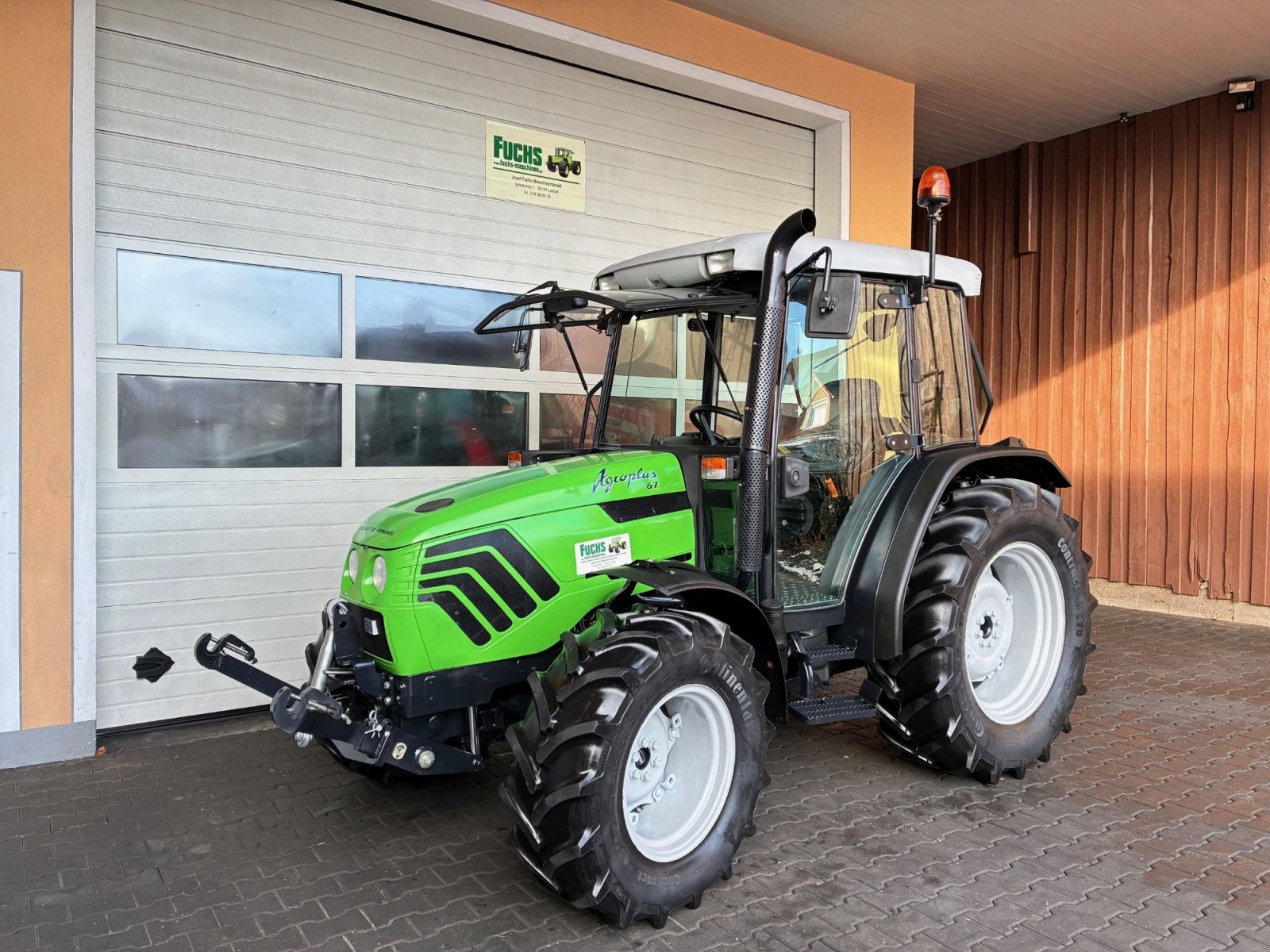 Traktor типа Deutz Agroplus 67 mit Fronthydraulik, Gebrauchtmaschine в Laaber (Фотография 2)