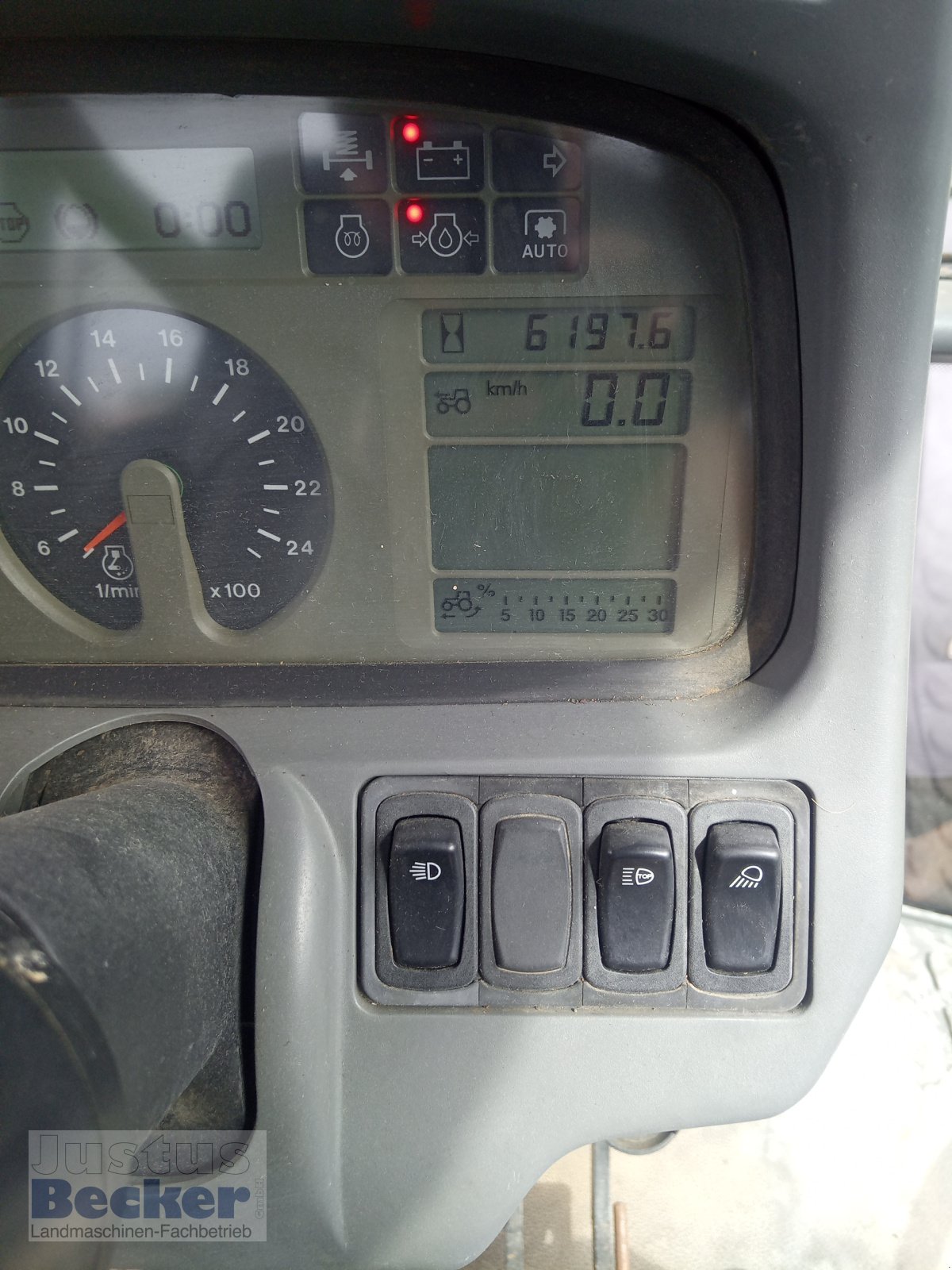 Traktor от тип Deutz Agrotron 210, Gebrauchtmaschine в Weimar-Niederwalgern (Снимка 10)