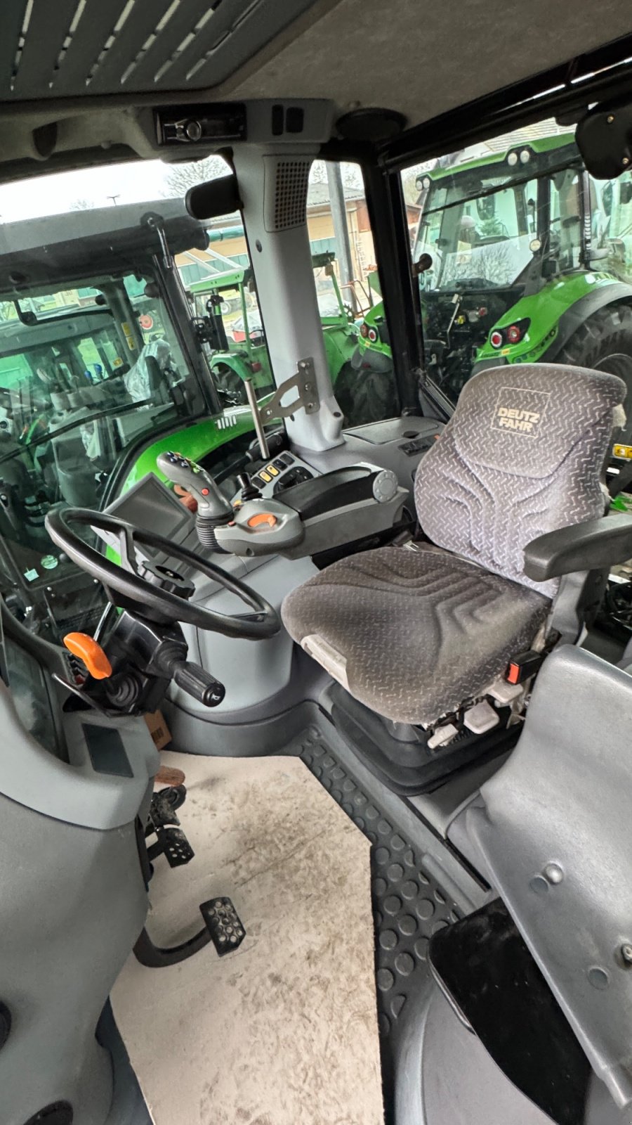 Traktor του τύπου Deutz Agrotron 430 TTV, Gebrauchtmaschine σε Bühl (Φωτογραφία 5)