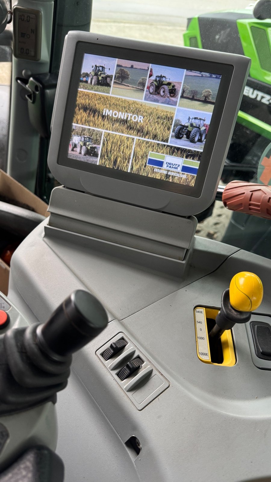 Traktor του τύπου Deutz Agrotron 430 TTV, Gebrauchtmaschine σε Bühl (Φωτογραφία 8)