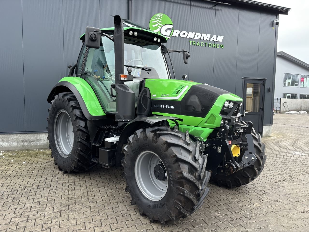 Traktor от тип Deutz Agrotron 6140, Gebrauchtmaschine в Daarle (Снимка 4)
